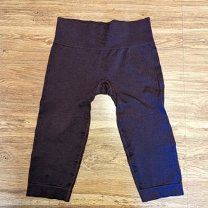 Zyia Capri Leggings